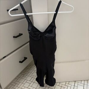 NWOT Skims Black Thigh Bodysuit